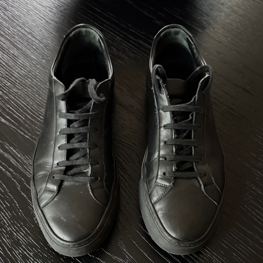 All black Common Project Achilles low